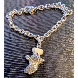 Danbury Mint 2010 Pillsbury Doughboy Pendant Silver Tone Rolo Chain Bracelet